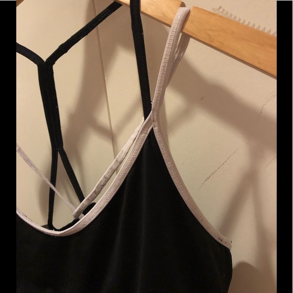 ⛔️SOLD⛔️ Adidas 🖤 Strappy Back Sports Bra - Picture 6 of 14